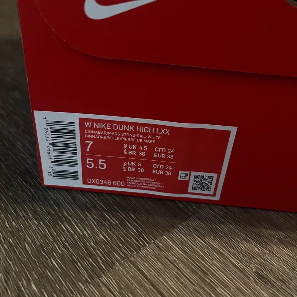 Nike Dunk High 70 - Picture 2 of 10